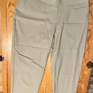 Apt. 9 Women's tan Cropped Pants